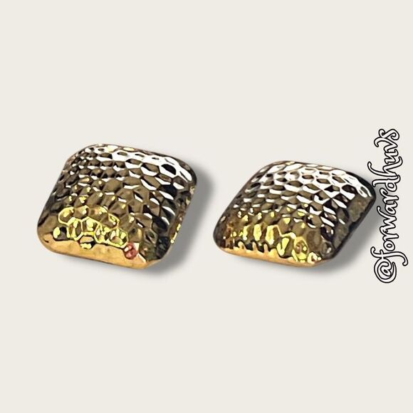 Bundle Sale 3 for $15 | Gold-Tone Textured Square Clip-On Earrings - Picture 4 of 8
